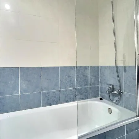 Apartament Two Bedroom Walking Distance To A Stunning In Casares Costa Bahia de Casares